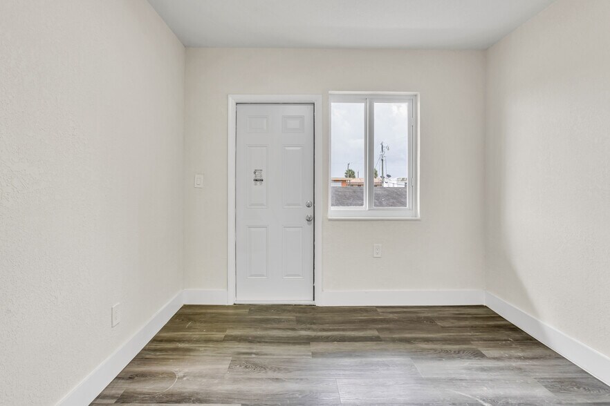 More Photos Of 1430 NW 2nd Ave, Florida City Apartments For Sale