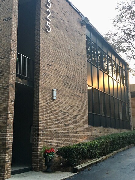 More Photos Of 325 Hammond Dr NE, Atlanta Medical For Sale