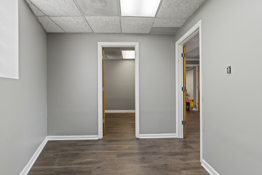 More Photos Of 101 Railroad Ave, Carnegie Warehouse For Sale
