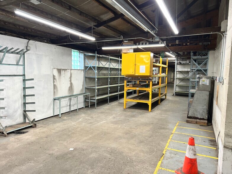 More Photos Of 2470 Evans City Rd, Harmony Warehouse For Sale