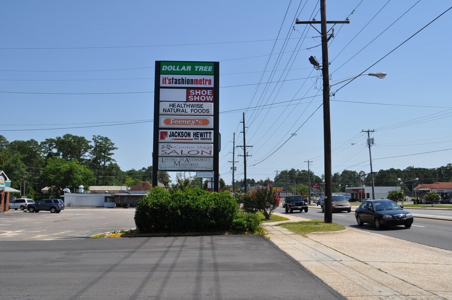 More Photos Of 3616-3650 Ramsey St, Fayetteville Freestanding For Lease