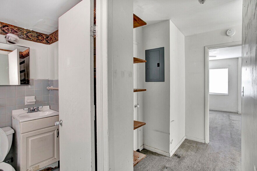 More Photos Of 205 11th Ave N, Jacksonville Beach Multifamily For Sale