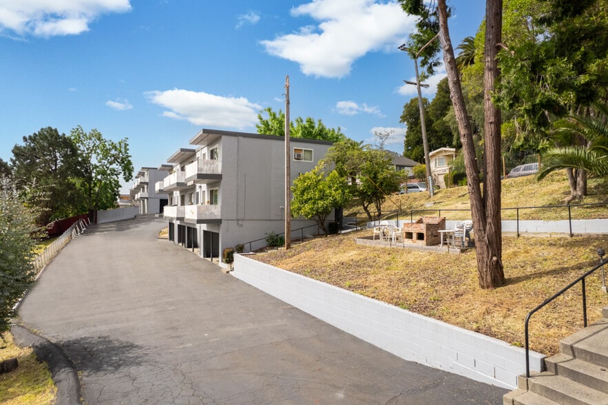 More Photos Of 1600-1720 Santa Clara St, Vallejo Apartments For Sale