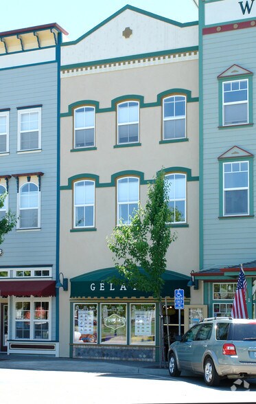 More Photos Of 220 Windsor River Rd, Windsor Apartments For Sale