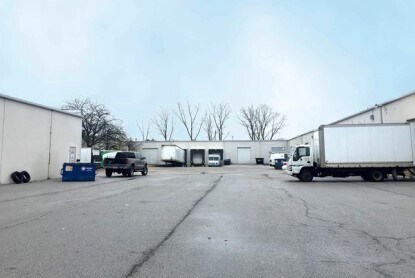 More Photos Of 1545 Holland Rd, Maumee Light Manufacturing For Lease