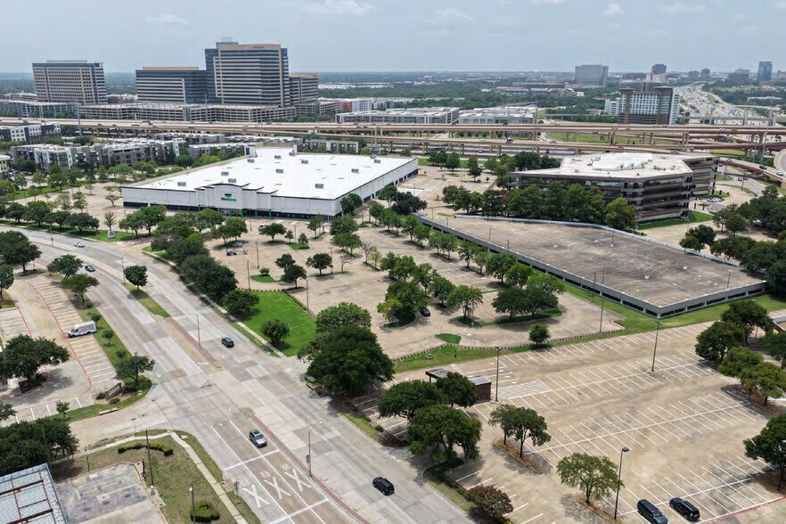 More Photos Of 700 E Plano Pky, Plano Land For Sale