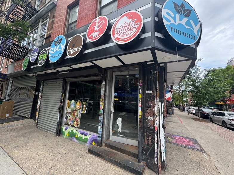 Primary Photo Of 172 Havemeyer St, Brooklyn Storefront Retail Residential For Lease