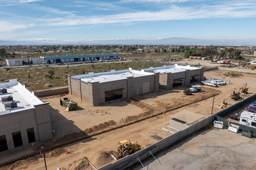 More Photos Of 1133 W Avenue L12, Lancaster Light Distribution For Lease