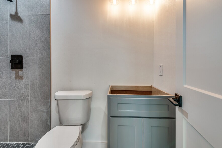 More Photos Of 504 O Connor Rd, Irving Multifamily For Sale