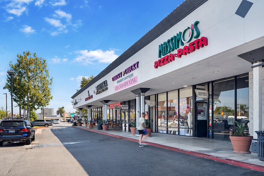 369 E 17th St, Costa Mesa, CA 92627 Storefront For Sale