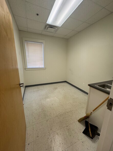 More Photos Of 1268 Westminster St, Providence Storefront Retail Residential For Lease