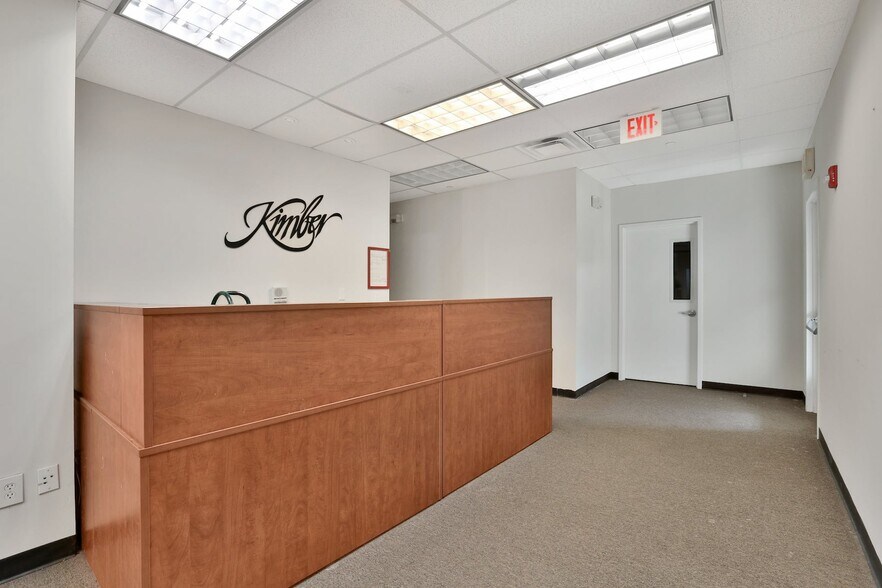 More Photos Of 16 Harrison Ave, Yonkers Warehouse For Lease