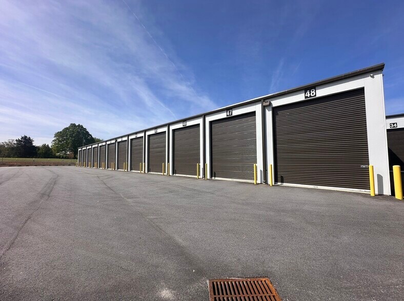 More Photos Of 8708 Sherfield Rd, Colfax Self Storage For Sale