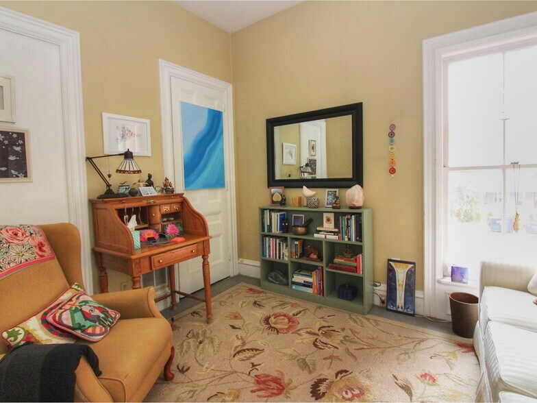 More Photos Of 5224 Shelburne Rd, Shelburne Apartments For Lease