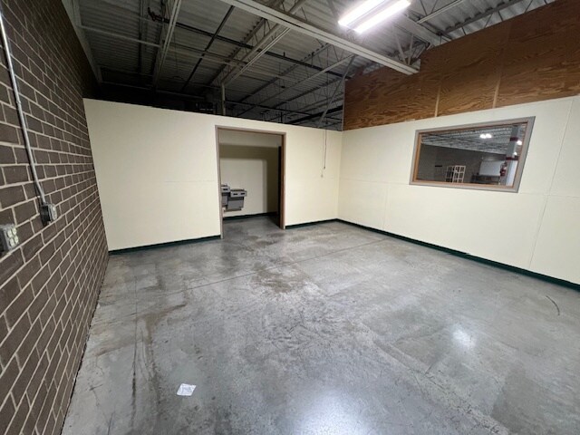 More Photos Of 1211 Keisler Rd SE, Conover Warehouse For Lease