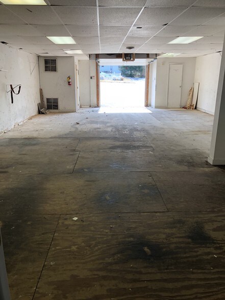 More Photos Of 402 Valentine St, Hackettstown Warehouse For Lease