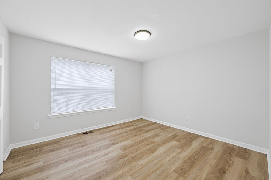 More Photos Of 1400 N Chamberlain Ave, Chattanooga Apartments For Sale