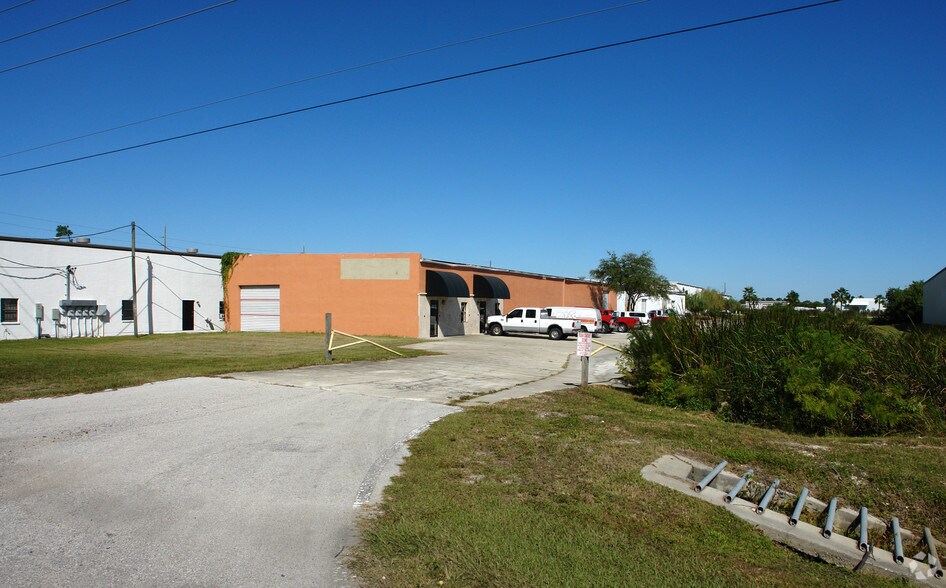 Primary Photo Of 3291 118th Ave N, Saint Petersburg Warehouse For Lease