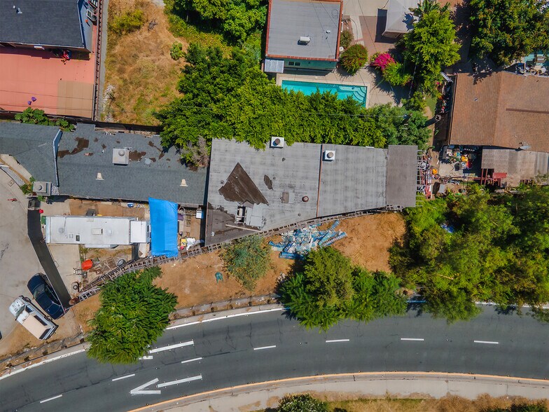 More Photos Of 4463 Bellflower Ave, West Toluca Lake Apartments For Sale