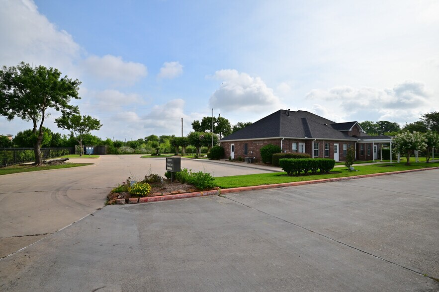 More Photos Of 2021 FM 1092 Rd, Missouri City Assisted Living For Sale