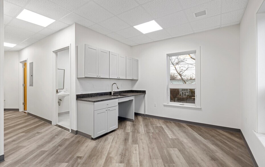 More Photos Of 441 Franklin Ave, Franklin Square Medical For Lease