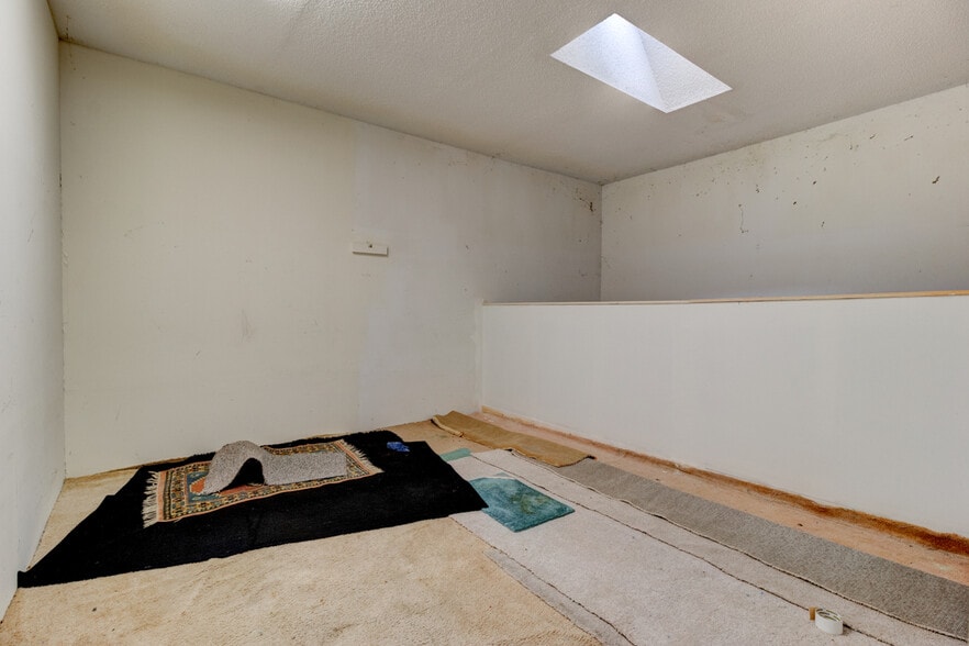 More Photos Of 2820 Howland Blvd, Deltona Storefront Retail Office For Sale