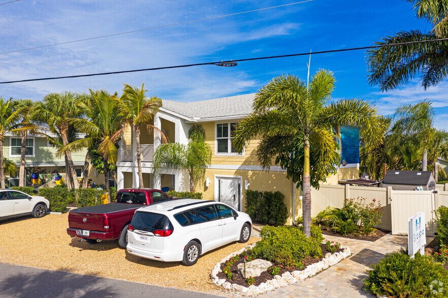 More Photos Of 212 Casey Key Rd, Nokomis Hotel For Sale