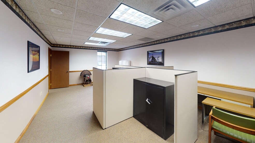 More Photos Of 1 Insurance Way, Ona Office For Lease