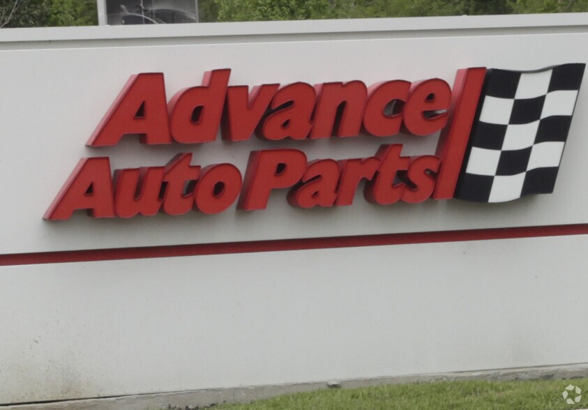 More Photos Of 1955 Gause Blvd W, Slidell Freestanding For Sale