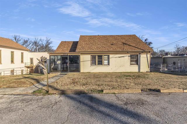 More Photos Of 2956 East St, Memphis Religious Facility For Sale