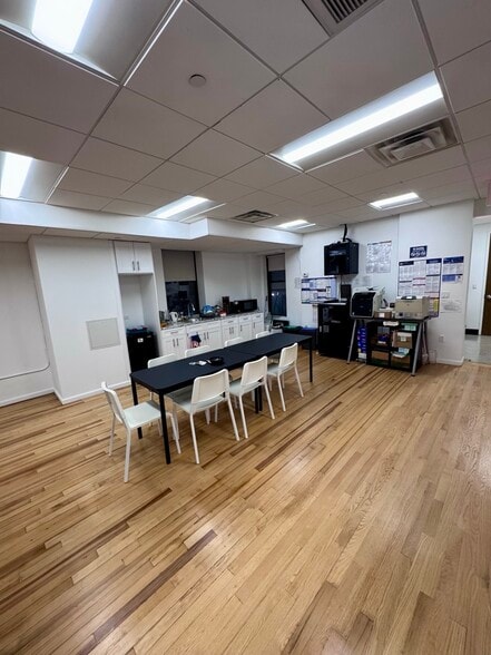 More Photos Of 50 Court St, Brooklyn Office For Lease