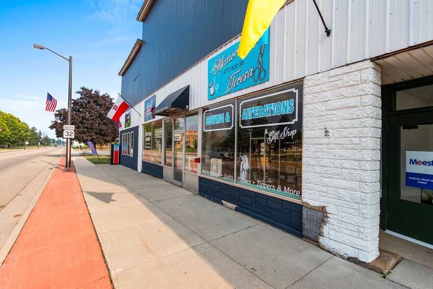 More Photos Of 118 E Pulaski St, Pulaski Storefront Retail Residential For Sale