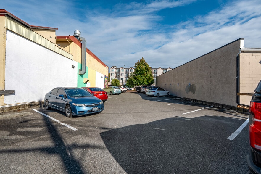 More Photos Of 2510-2512 Colby Ave, Everett Storefront Retail Office For Sale