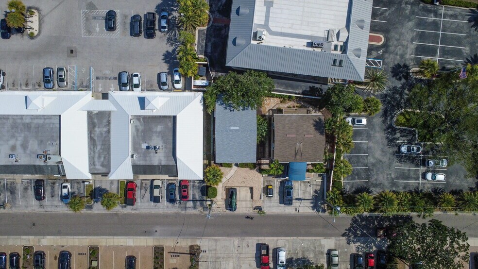 More Photos Of 372 Ahern St, Atlantic Beach Loft Creative Space For Sale