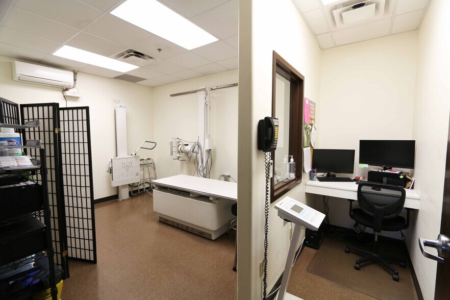 More Photos Of 2851 S Avenue B, Yuma Medical For Sale