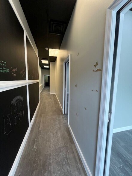 More Photos Of 431-433 Old York Rd, Jenkintown Office For Sale