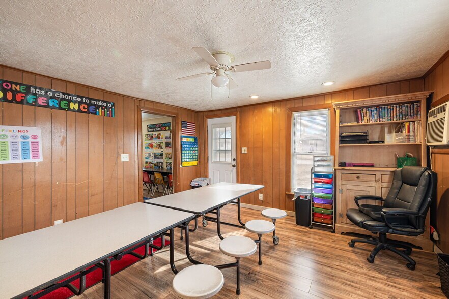 More Photos Of 1419 W London St, El Reno Religious Facility For Sale