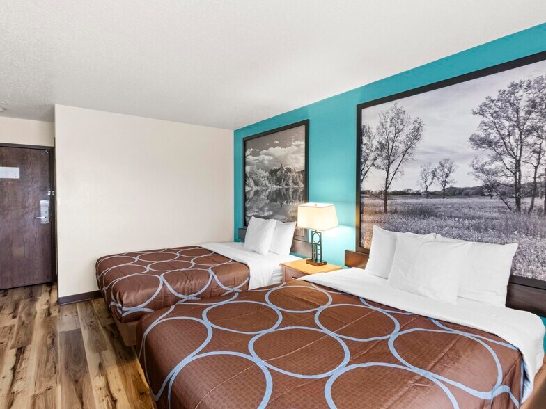 More Photos Of 500 E A St, Ogallala Hotel For Sale