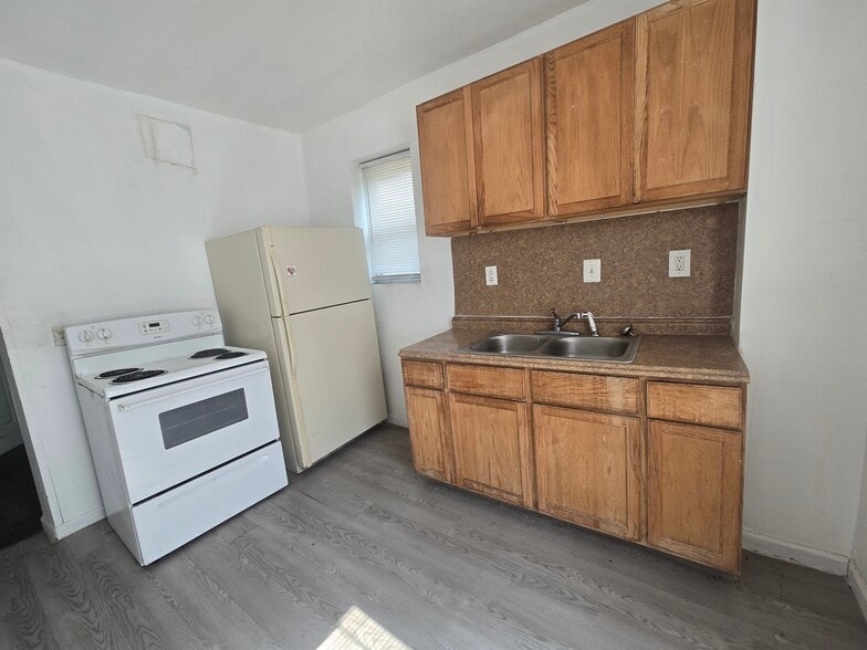 More Photos Of 3675 Oakman Blvd, Detroit Apartments For Sale