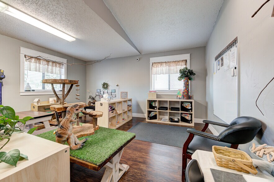 More Photos Of 11801 Southwood Dr, Oklahoma City Daycare Center For Sale
