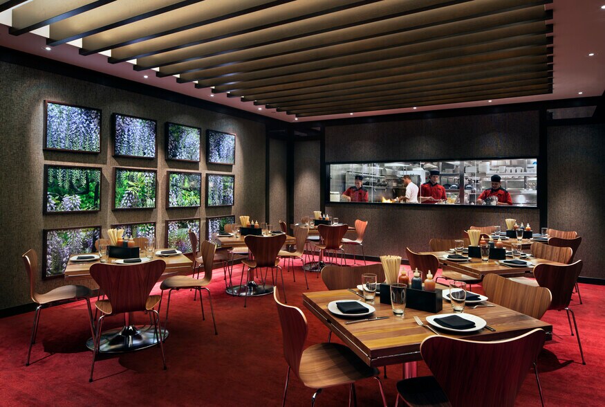 More Photos Of 48 Deer Park Ave, Babylon Restaurant For Lease