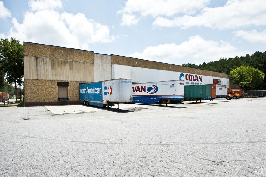 More Photos Of 7280 Graham Rd, Fairburn Distribution For Lease