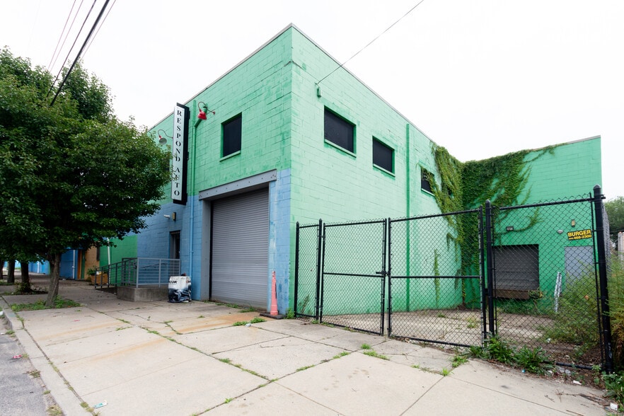 Primary Photo Of 925 N 8th St, Camden Warehouse For Lease