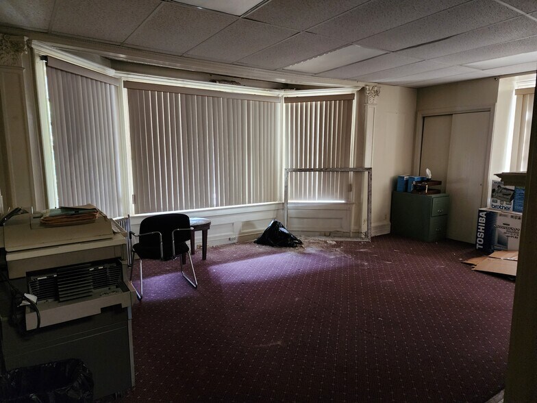 More Photos Of 63 Washington St, East Orange Office For Sale