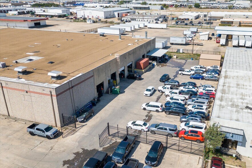 More Photos Of 5127-5131 Mercantile Row, Dallas Warehouse For Lease