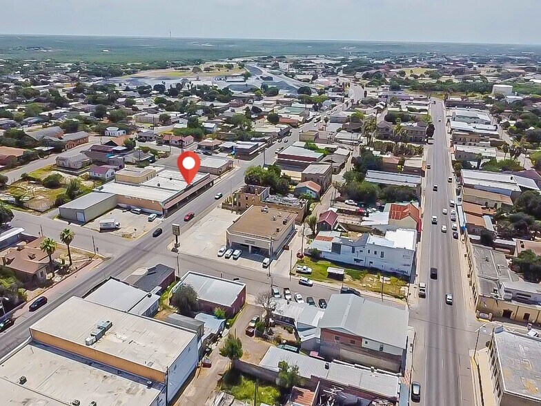 More Photos Of 405 E 2nd St, Rio Grande City Supermarket For Sale