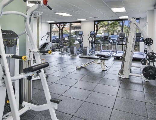 More Photos Of 3075 Townsgate Rd, Westlake Village Office For Lease