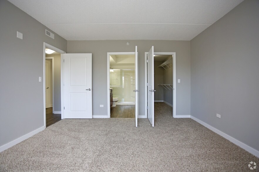 More Photos Of 1255 Town Center Rd, Vernon Hills Apartments For Lease