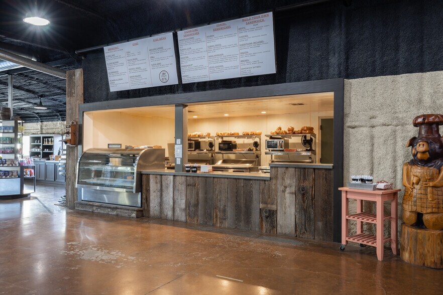 More Photos Of 3106 Golden Gate Dr, Napa Flex For Sale