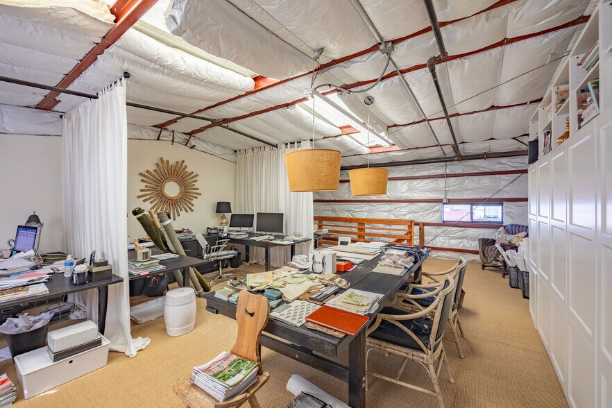 More Photos Of 207 Harvard Ave, Half Moon Bay Warehouse For Sale